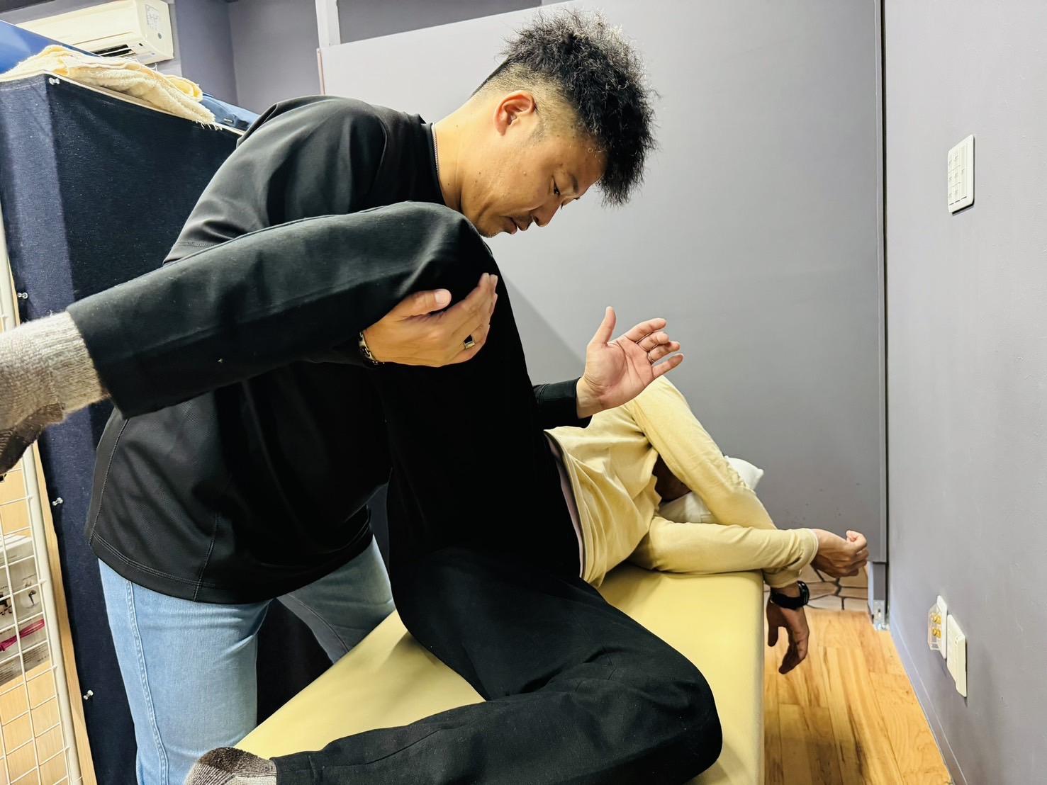 施術の様子1
